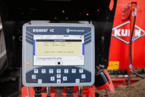 weight-indicator-precision-feeding-3-1024x683