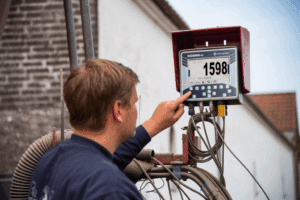 weight-indicator-precision-feeding-5-1024x684